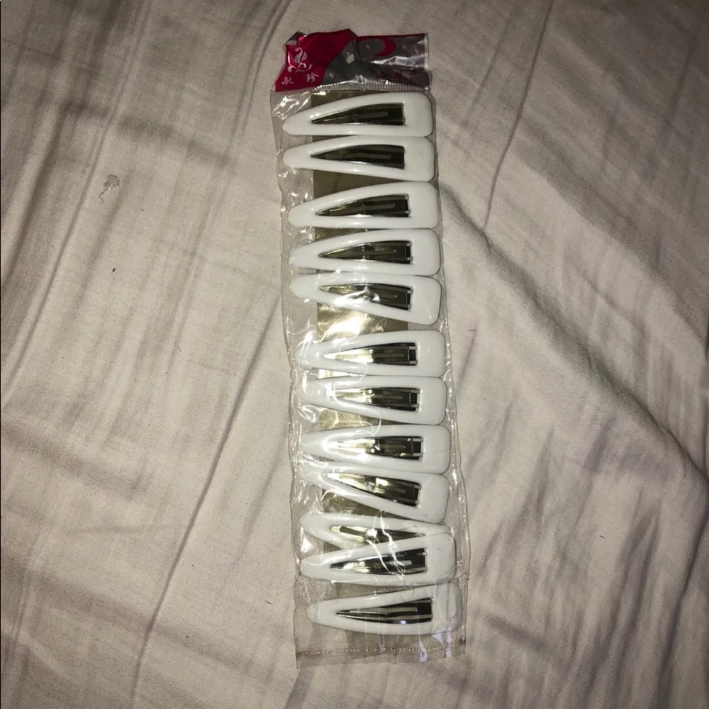 Hair clips